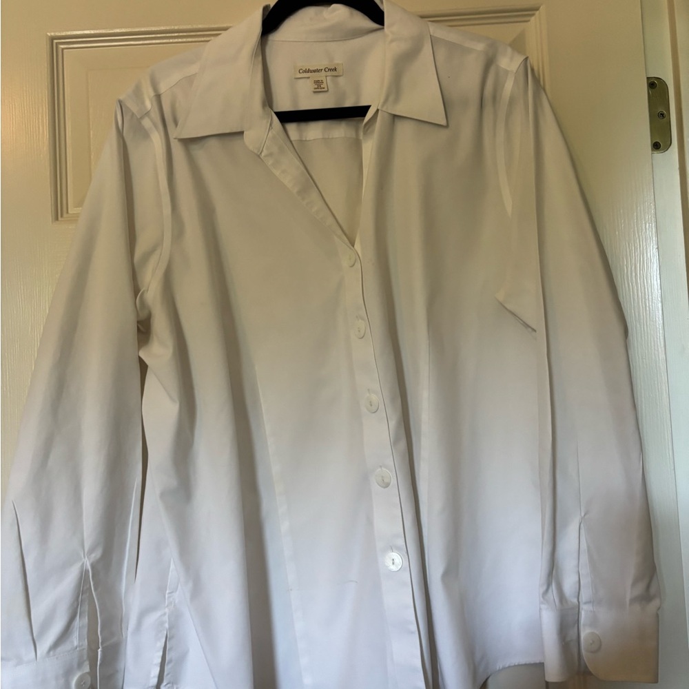 Coldwater Creek Classic White Button-Up tunic No iron